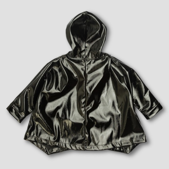 Raincoat - Picture 2 of 7